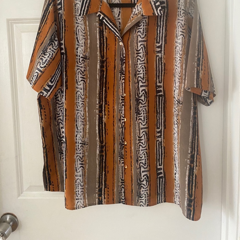 Vintage button up - Picture 2 of 5